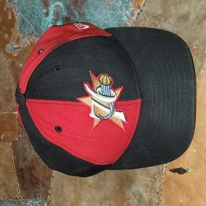 Vintage. Made in USA. New Era. 76ers hat. Size 7 3/8. Fitted.